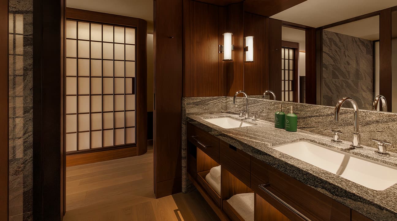 Junior Corner Suite