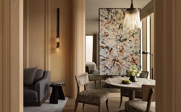 DELUXE SUITE